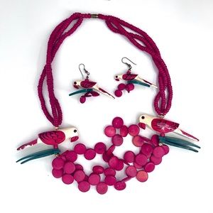 VINTAGE WOOD NECKLACE AND EARRINGS